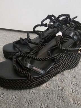 Guess  Size 9 Black Rope(s) Sandals, NWOB